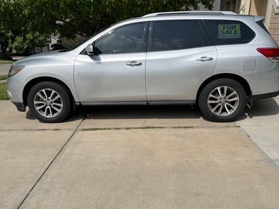 Used 2014 Nissan Pathfinder SV w/ Trailer Tow Package