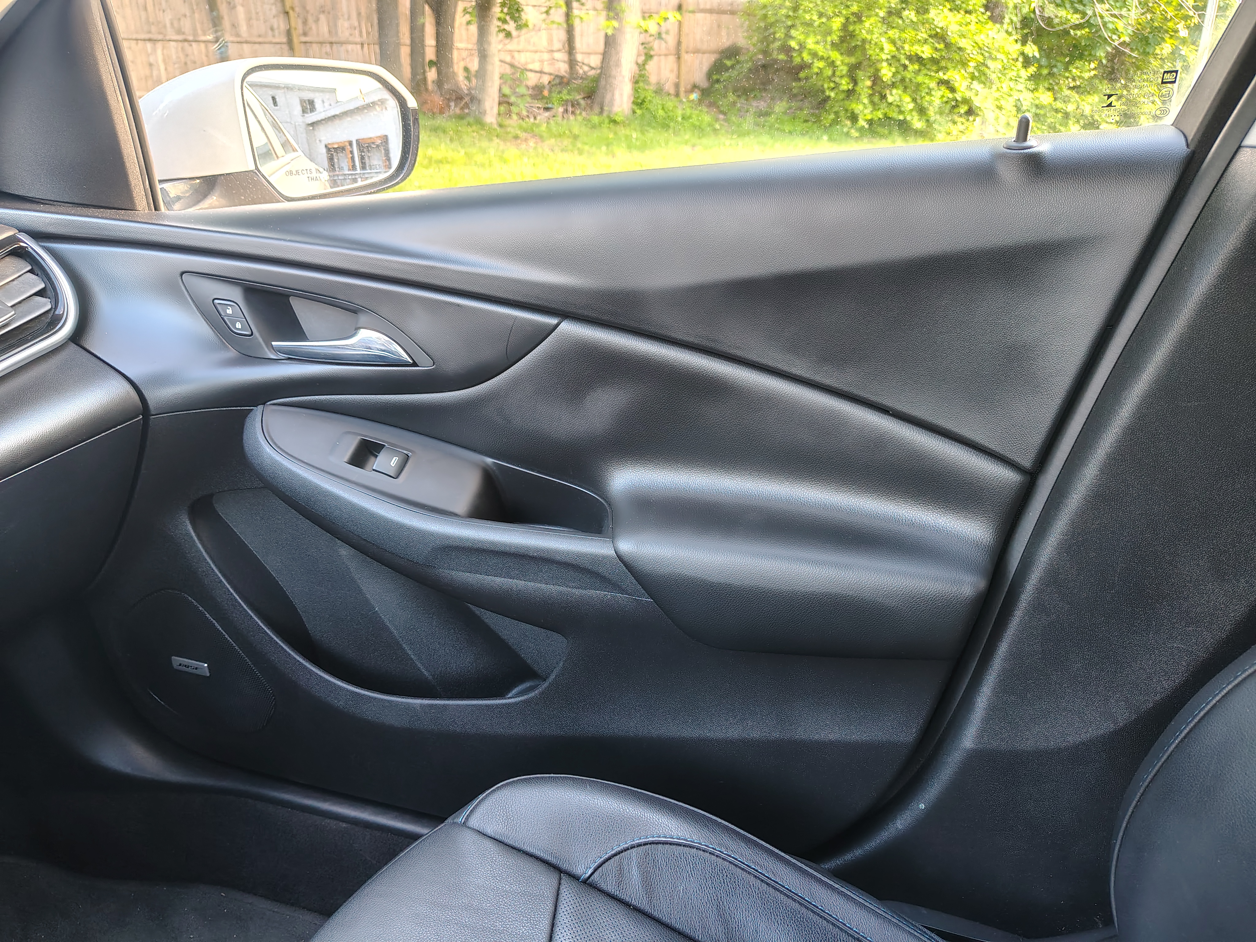 Used 2018 Chevrolet Volt Premier w/ Driver Confidence Package FWD image 11