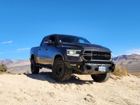 Used 2020 RAM 1500 Laramie w/ Sport Appearance Package image 19