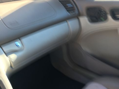 Used 2001 Mercedes-Benz CLK 430 Coupe image 5