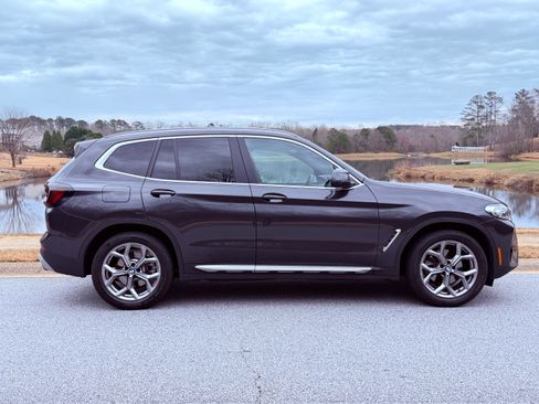 Used 2023 BMW X3 sDrive30i w/ Premium Package image 5