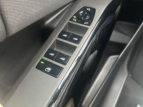 Used 2026 BMW X3 xDrive30 w/ Premium Package image 21