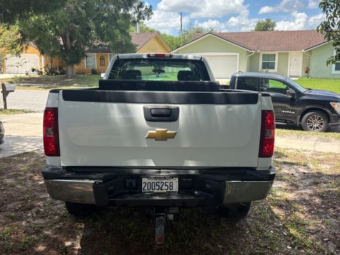 Used 2013 Chevrolet Silverado 2500 W/T AWD/4WD image 5