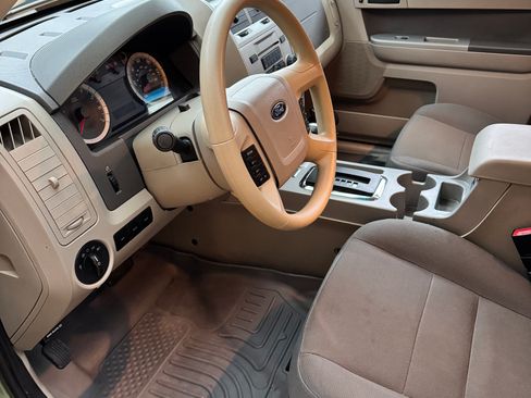 Used 2009 Ford Escape 2WD Hybrid image 11