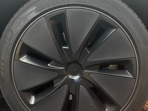 Used 2024 Tesla Model 3 Long Range RWD image 8