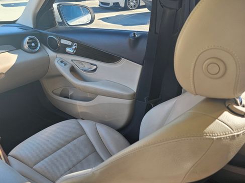 Used 2016 Mercedes-Benz C 300 Sedan image 1