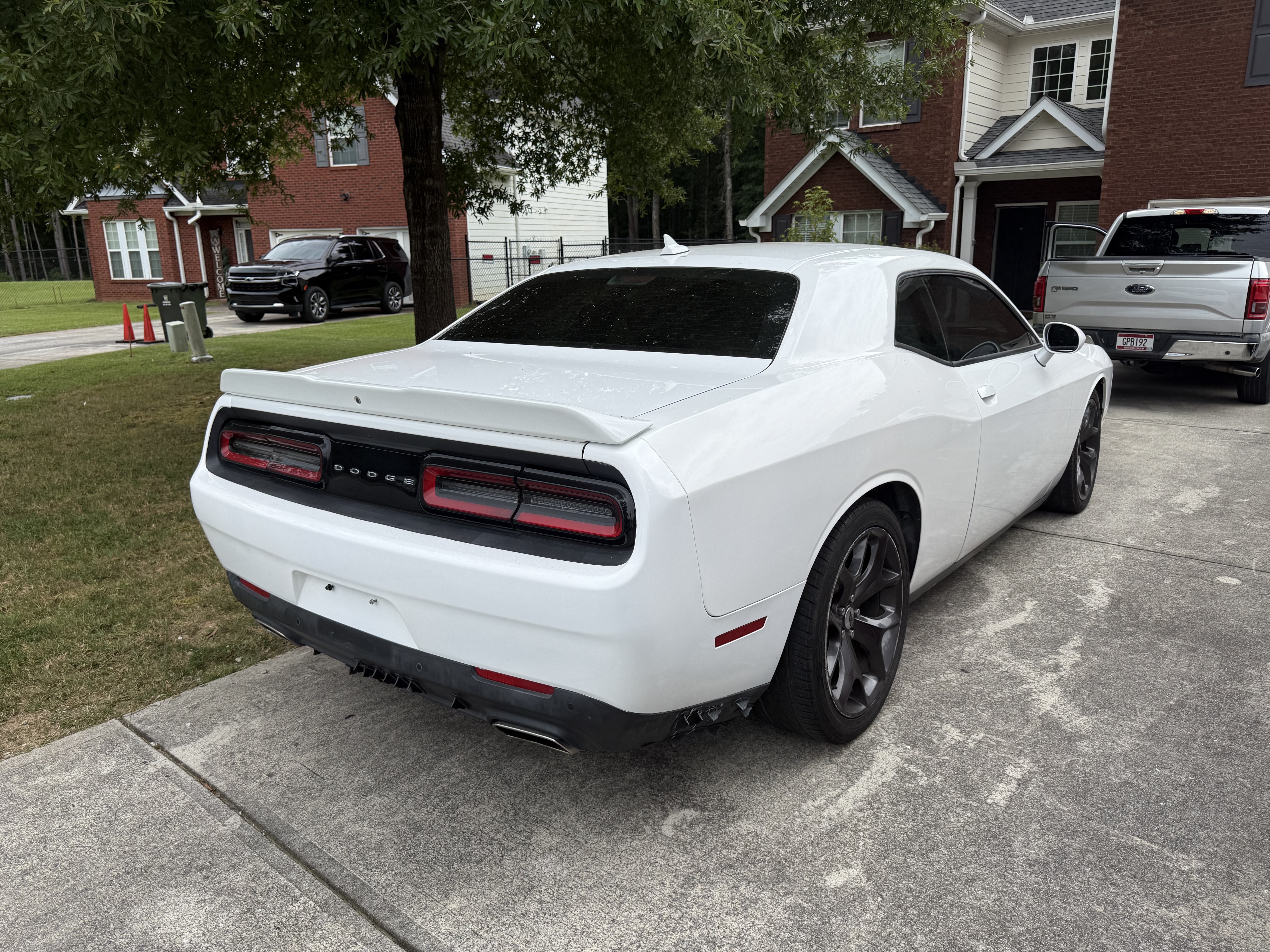 Used 2018 Dodge Challenger SXT Plus RWD image 9