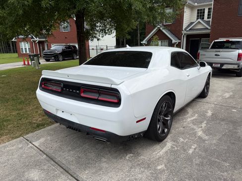 Used 2018 Dodge Challenger SXT Plus image 9