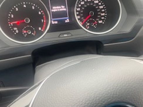 Used 2020 Volkswagen Tiguan SE w/ Panoramic Sunroof Package image 13