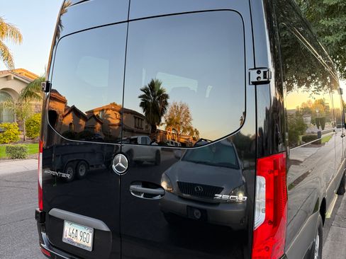 Used 2023 Mercedes-Benz Sprinter 2500 image 13