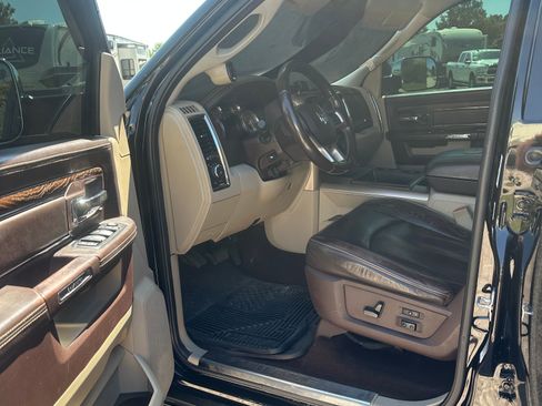 Used 2014 RAM 2500 Longhorn w/ Convenience Group AWD/4WD image 12