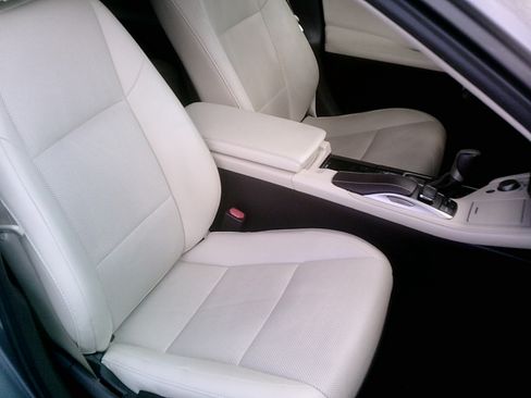 Used 2016 Lexus ES 350 w/ Navigation System Package FWD image 17