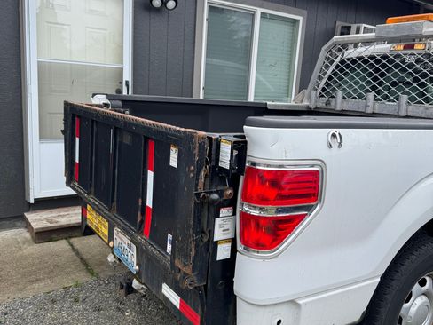 Used 2012 Ford F150 XL w/ Trailer Tow Pkg image 4