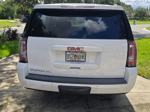 Used 2018 GMC Yukon XL SLT RWD image 12
