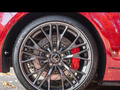 Used 2015 Chevrolet Corvette Z06 w/ 3LZ Preferred Equipment Group image 10