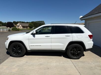 Used 2013 Jeep Grand Cherokee Altitude