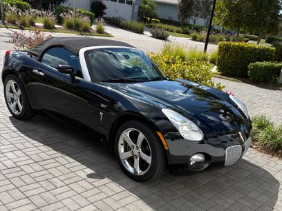 Used 2006 Pontiac Solstice Convertible w/ Premium Package