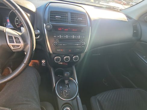Used 2013 Mitsubishi Outlander Sport LE image 11