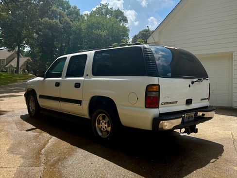 Used 2002 Chevrolet Suburban LS RWD image 6