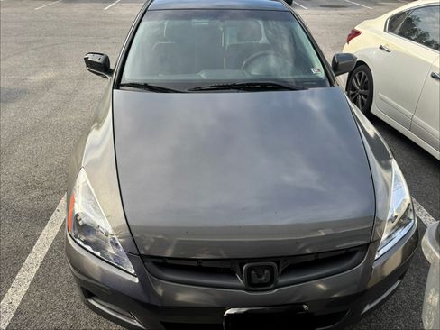 Used 2006 Honda Accord SE image 1