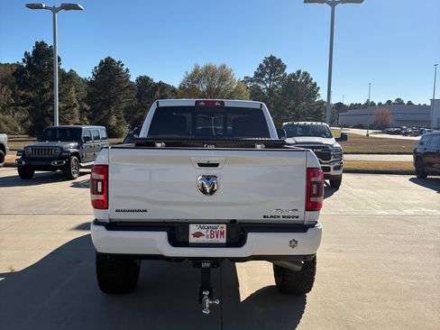 Used 2022 RAM 2500 Big Horn w/ Level C Equiment Group image 11