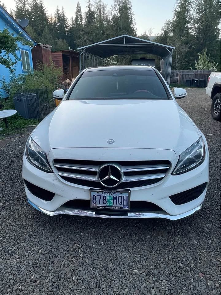 Used 2017 Mercedes-Benz C 300 4MATIC Sedan image 1