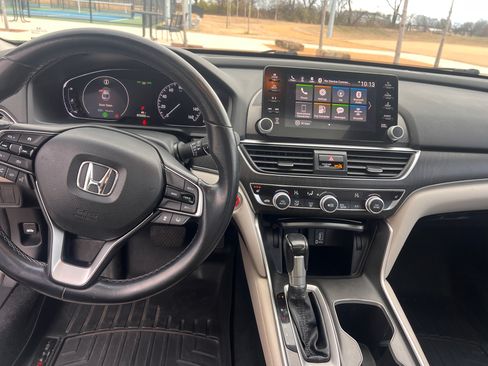 Used 2018 Honda Accord EX-L image 15