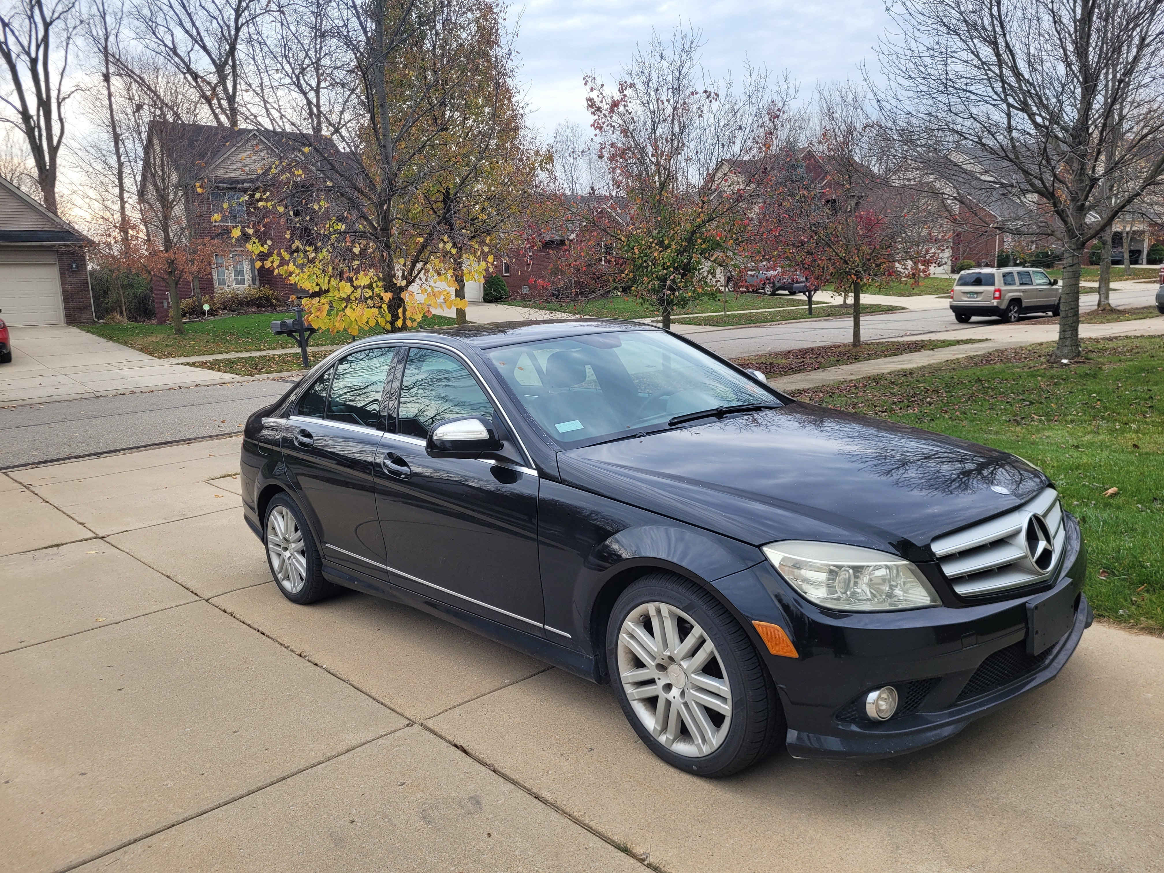 Used 2008 Mercedes-Benz C 300 Sedan image 1