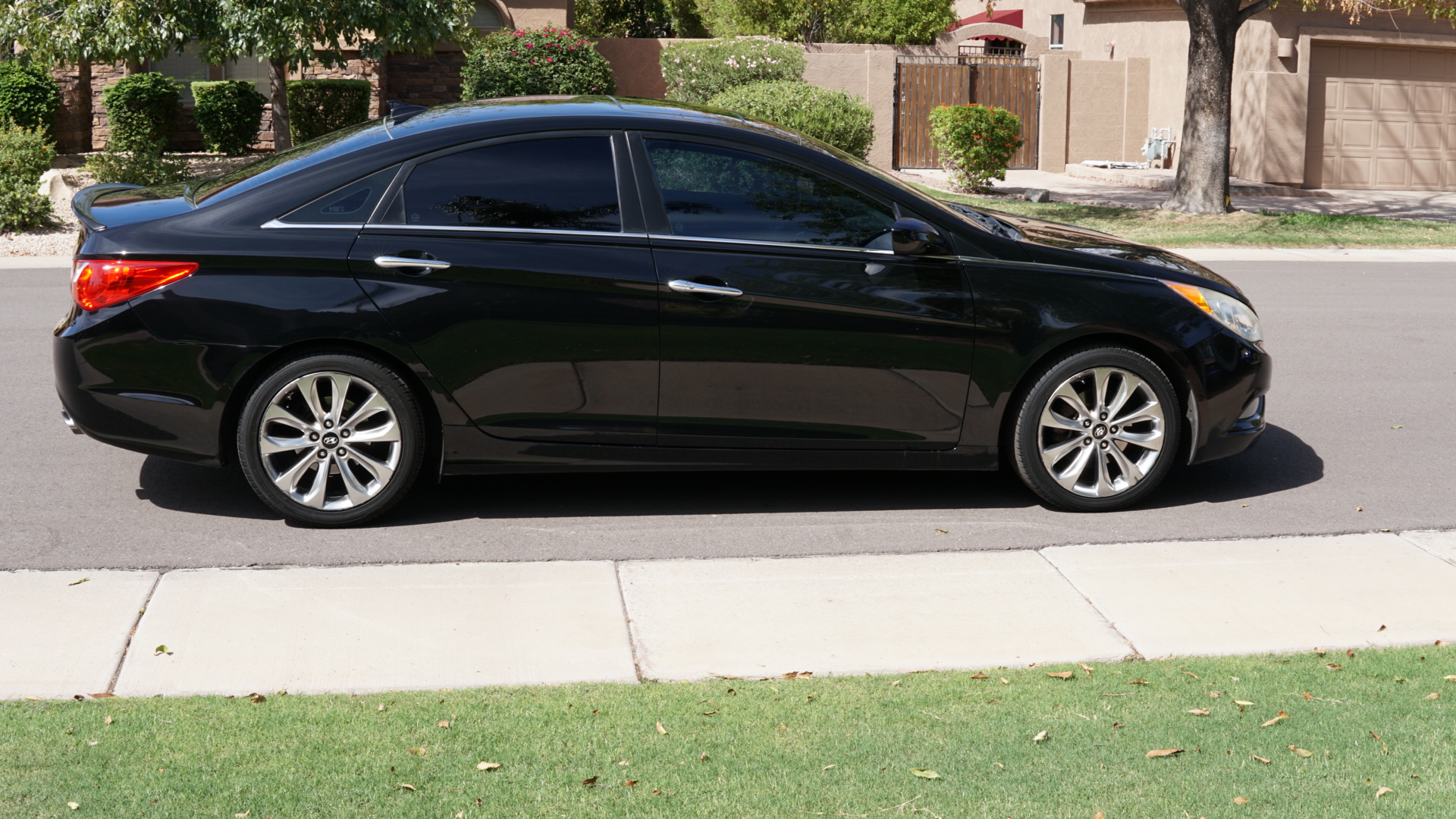 Used 2013 Hyundai Sonata SE w/ Navigation & Sunroof Pkg FWD image 21