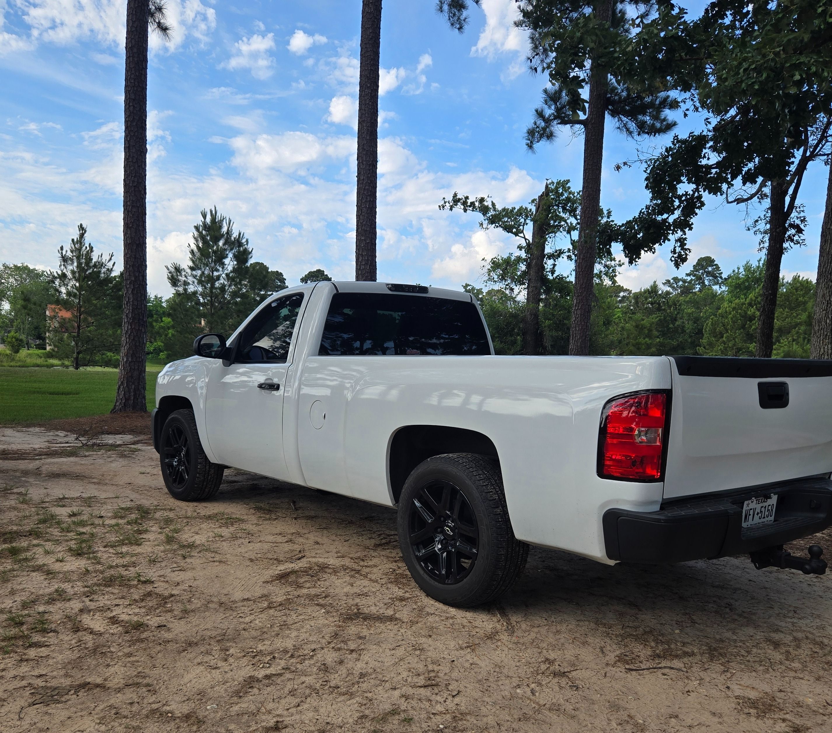 Used 2007 Chevrolet Silverado 1500 W/T RWD image 1