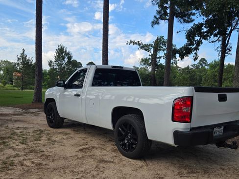 Used 2007 Chevrolet Silverado 1500 W/T RWD image 26