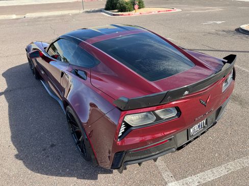 Used 2016 Chevrolet Corvette Z06 w/ 3LZ Preferred Equipment Group image 8