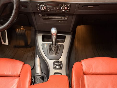 Used 2012 BMW 335i Convertible image 19