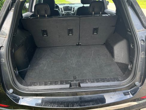 Used 2018 Chevrolet Equinox Premier AWD/4WD image 16