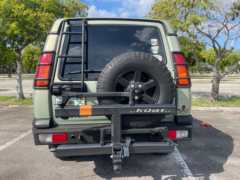 Used 2003 Land Rover Discovery S image 4