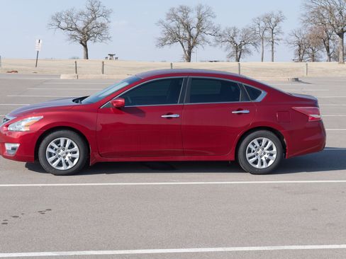 Used 2013 Nissan Altima 2.5 S image 8