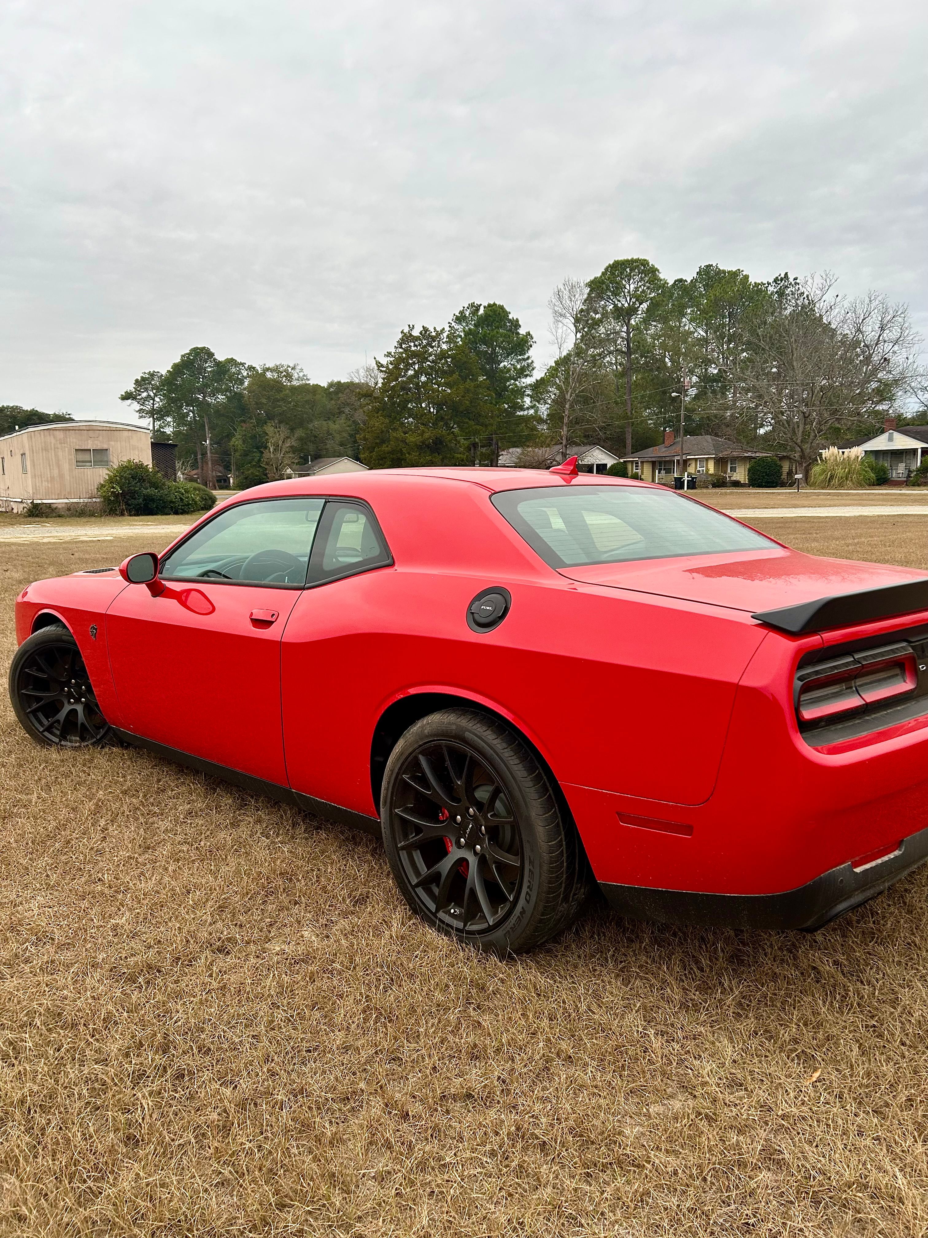 Used 2015 Dodge Challenger SRT Hellcat RWD image 5