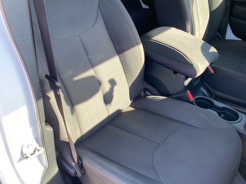 Used 2017 Jeep Wrangler Unlimited Sport image 17