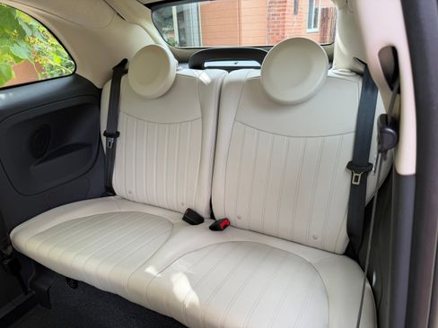 Used 2018 FIAT 500 Lounge FWD image 18