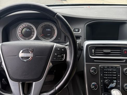 Used 2013 Volvo S60 T6 Premier Plus image 14