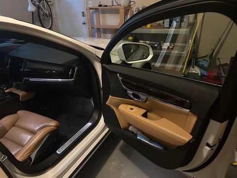 Used 2018 Volvo V90 T5 Inscription image 13