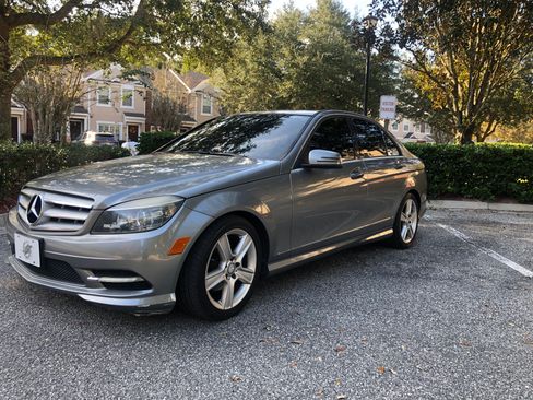Used 2011 Mercedes-Benz C 300 Sedan image 6