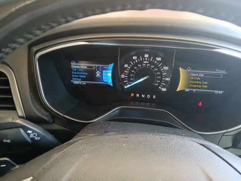 Used 2016 Ford Fusion Titanium image 4