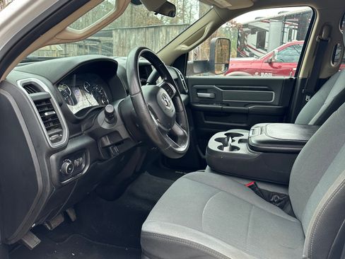 Used 2020 RAM 3500 Big Horn image 8