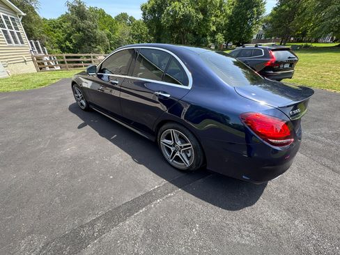 Used 2020 Mercedes-Benz C 300 4MATIC Sedan image 4