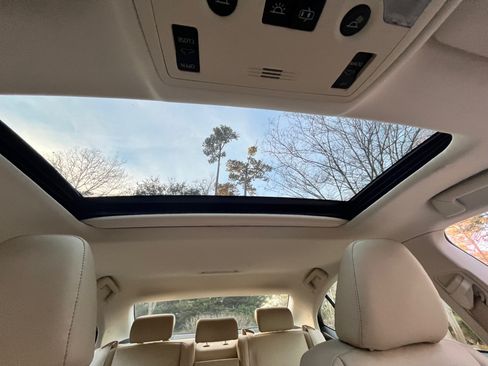 Used 2013 Lexus ES 350 w/ Premium Pkg image 13