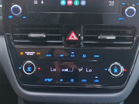 Used 2021 Hyundai Ioniq Blue FWD image 2