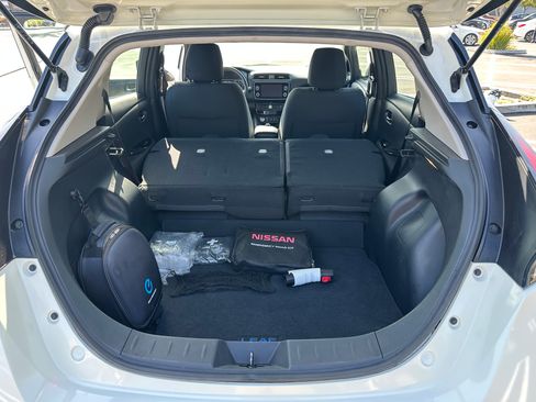 Used 2019 Nissan Leaf SV Plus w/ SV All Weather Package FWD image 19