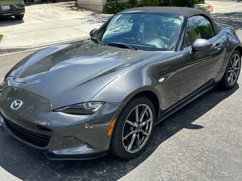 Used 2016 MAZDA MX-5 Miata Grand Touring RWD image 14