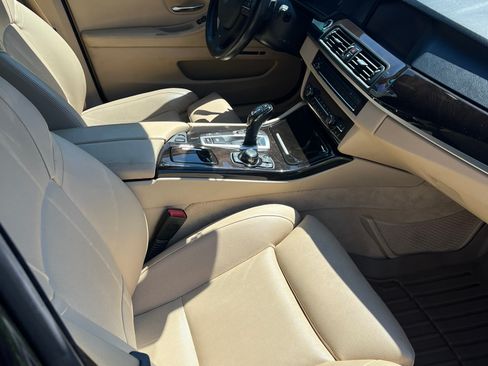 Used 2013 BMW 550i Sedan image 21